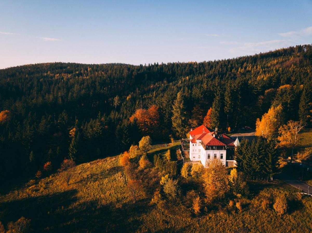 Hotel Zamecek Janovicky Broumov Dış mekan fotoğraf